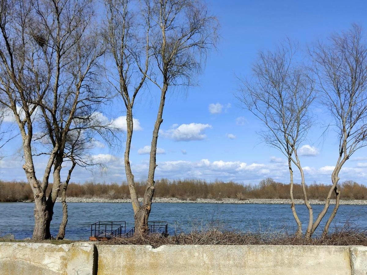 Gorgova Delta Village Exterior photo